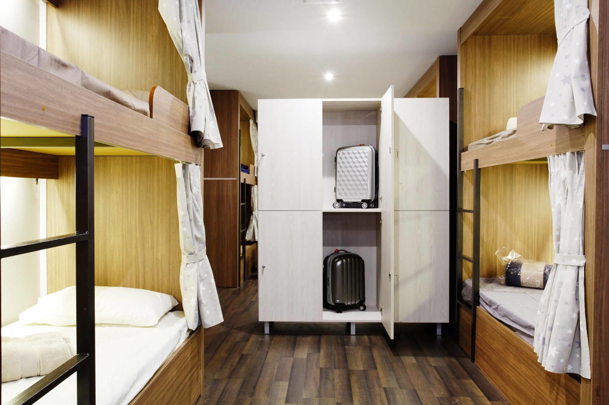 Barcelona & You Hostel Sagrada Familia Zewnętrze zdjęcie